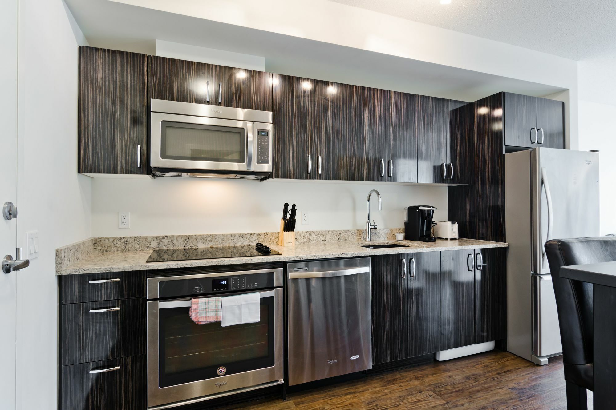 Suite Digs N3 YYC المظهر الخارجي الصورة